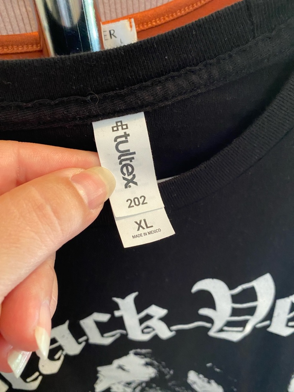 Tultex Black 'Black Veil Brides' Graphic Tee - Picture 2 of 3